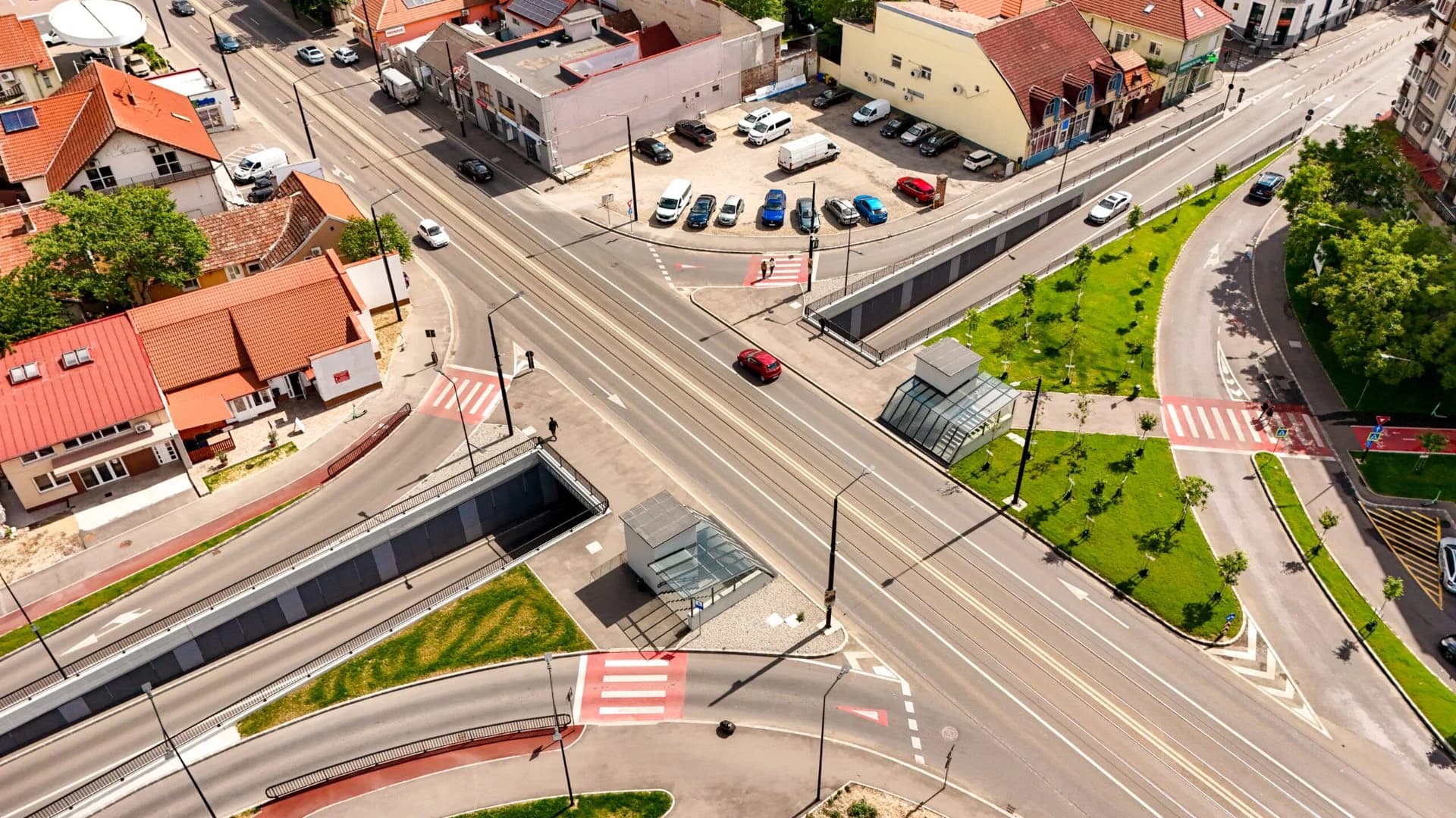 Oradea primește bani europeni în plus pentru pasajul Decebal–Vladimirescu și autobuze electrice